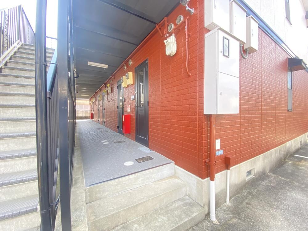 ジュネス仁川の物件外観写真