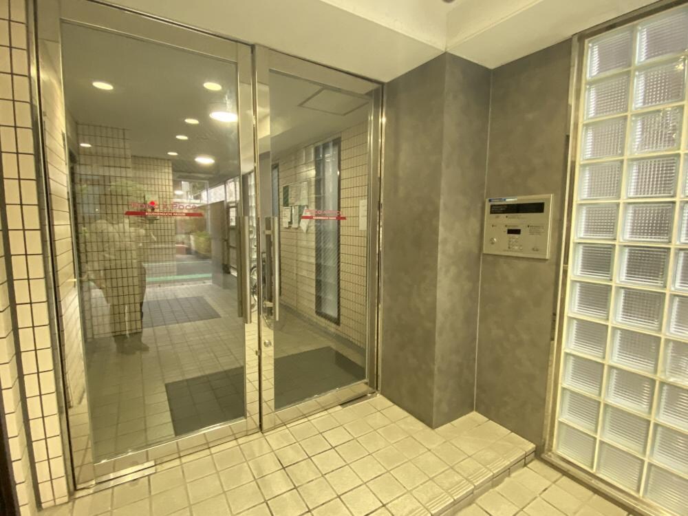 ポコアポコ甲子園口メゾンの物件外観写真