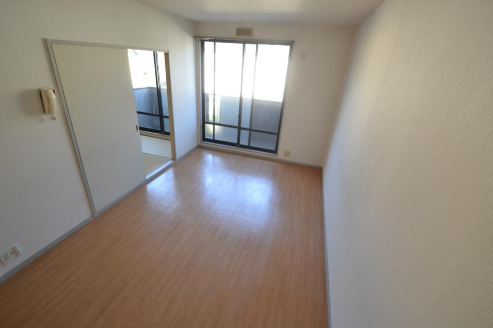 サンライズ立花ハイツの物件内観写真