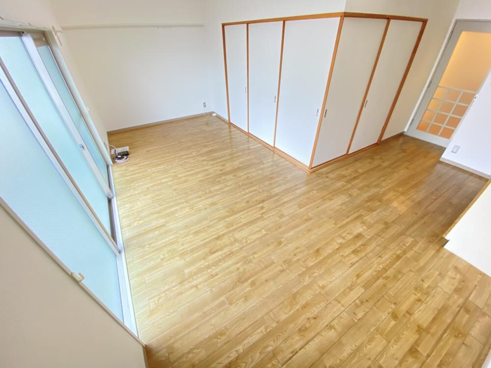 シェリール苦楽園1の物件内観写真