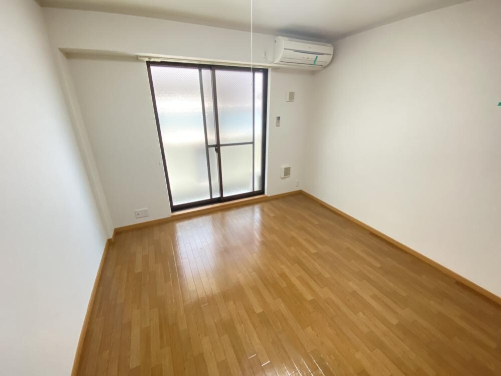 エテルノ昆陽3の物件内観写真