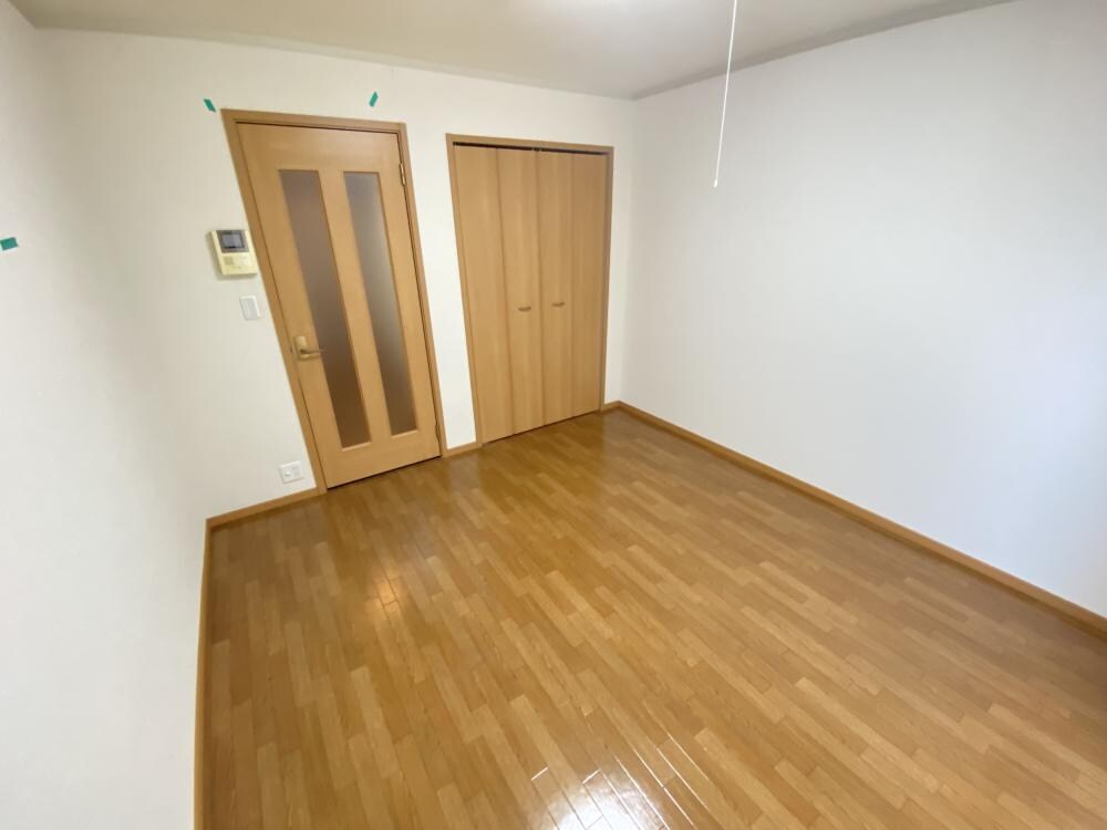 エテルノ昆陽3の物件内観写真