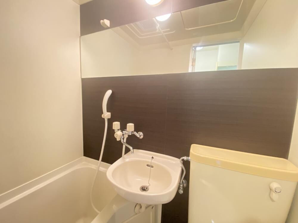 ハイツエリーゼの物件内観写真