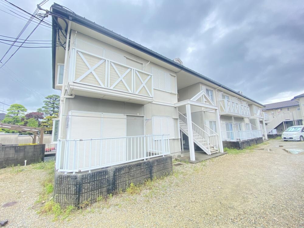 ファミール仁川2の物件外観写真