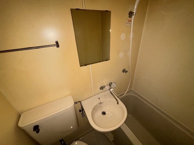 ジョイフル出屋敷の物件内観写真