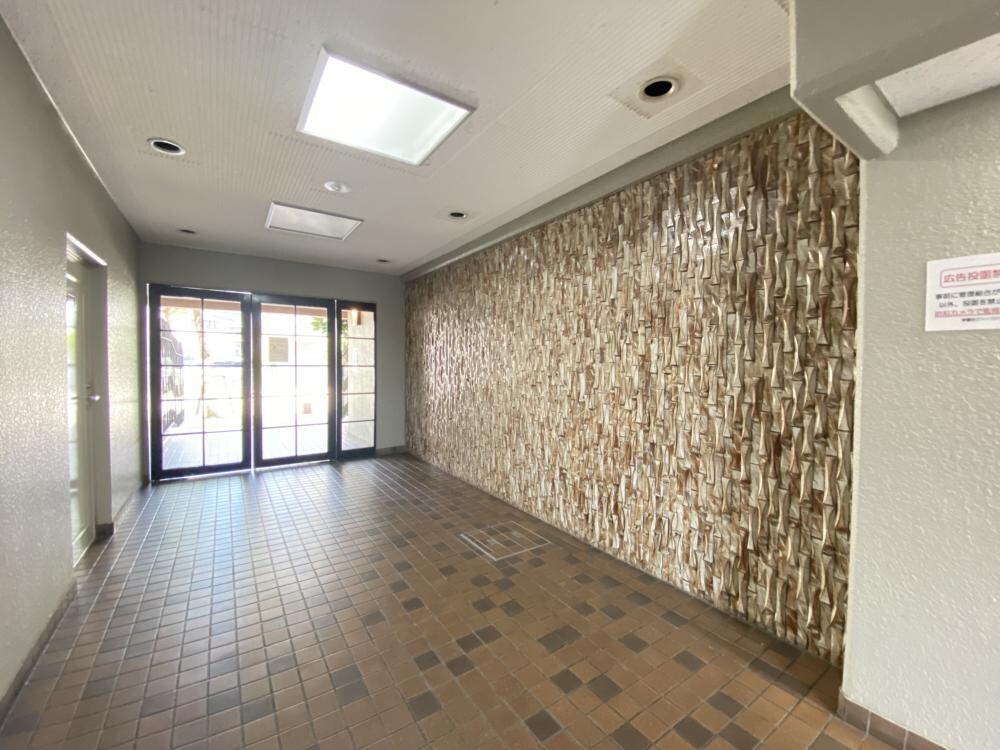 東園田ストークハイツの物件外観写真