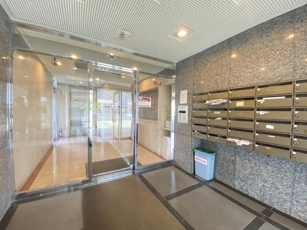 ロイヤルハイツつかしんの物件外観写真