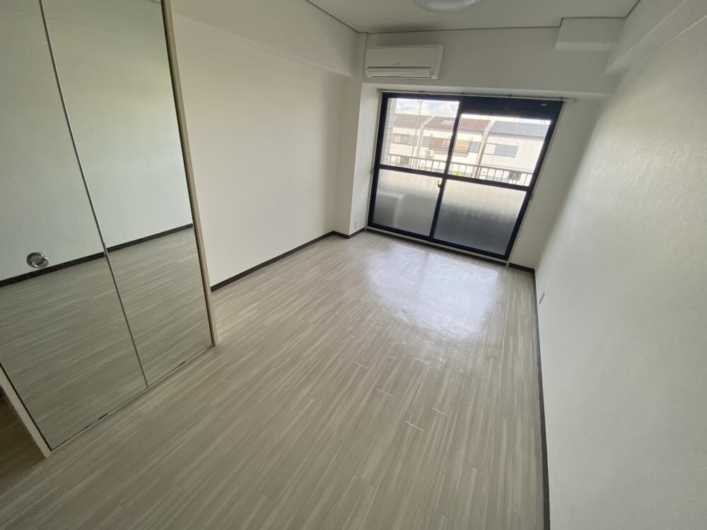 ロイヤルハイツつかしんの物件内観写真