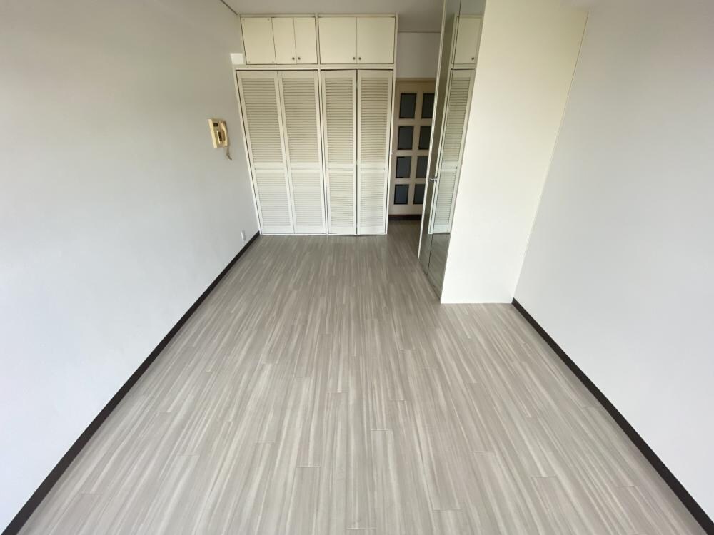 ロイヤルハイツつかしんの物件内観写真