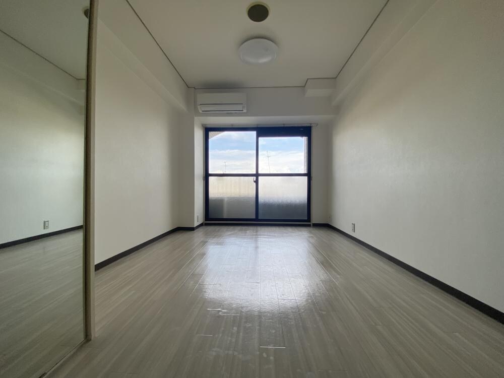 ロイヤルハイツつかしんの物件内観写真