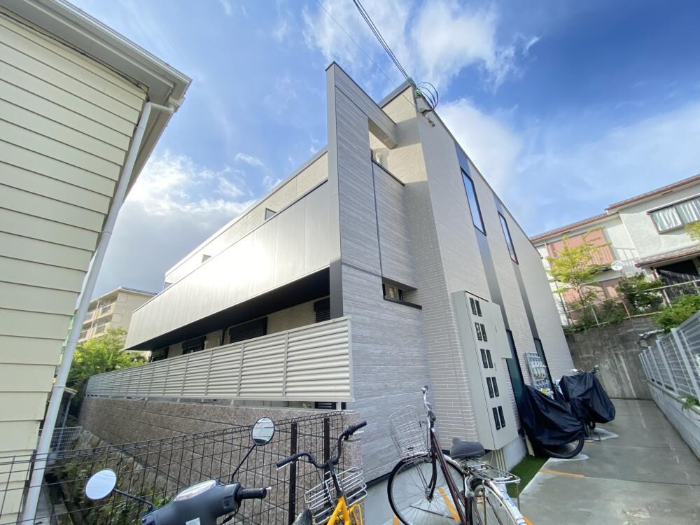 パロス苦楽園の物件外観写真