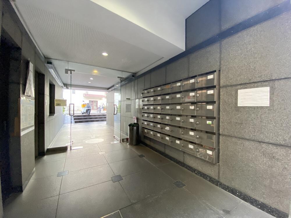 プリエールJR塚口駅前の物件外観写真