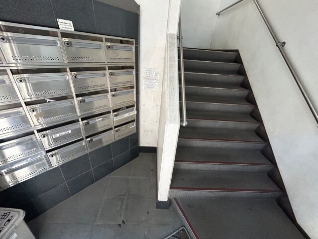 甲南ビルの物件外観写真