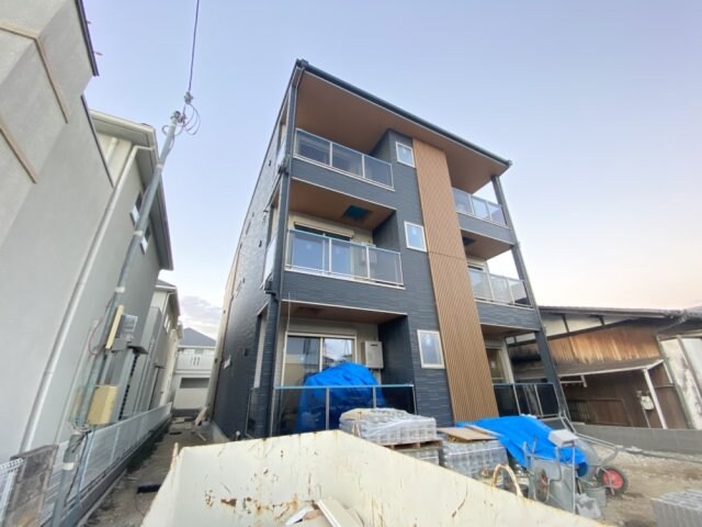 シーズンズ仁川の物件外観写真