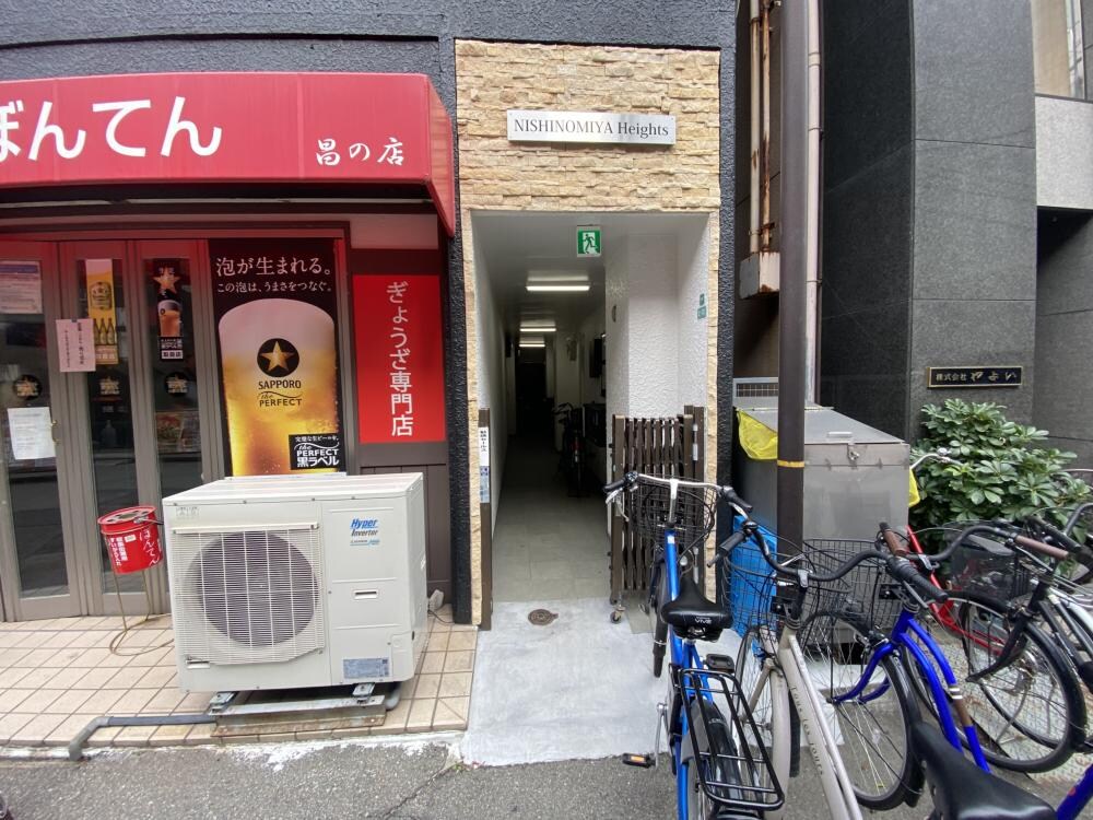 西宮ハイツの物件外観写真