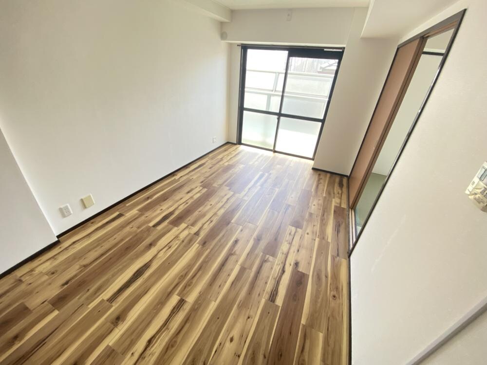 エクセレント甲子園11番館の物件内観写真
