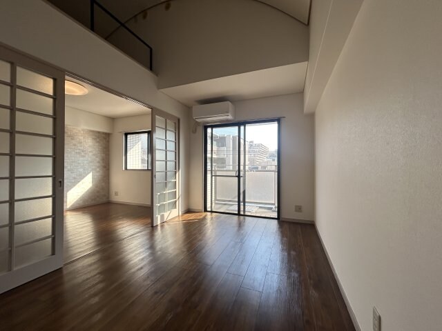 モンヴィラージュ本山の物件内観写真