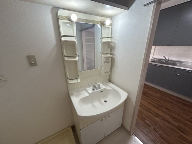 モンヴィラージュ本山の物件内観写真