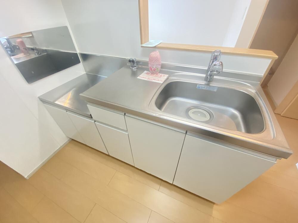 グラシア池尻の物件内観写真