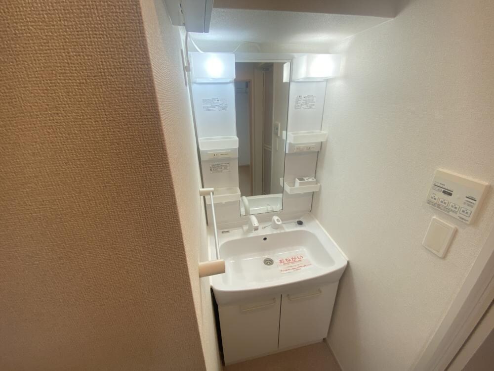 グラシア池尻の物件内観写真