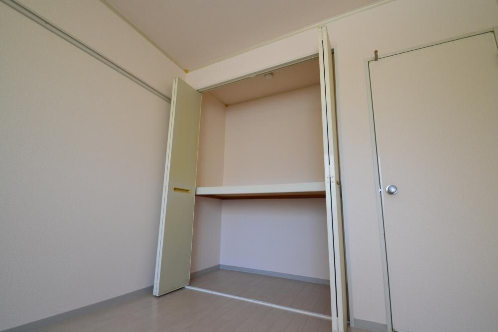 ルミエール B棟の物件内観写真