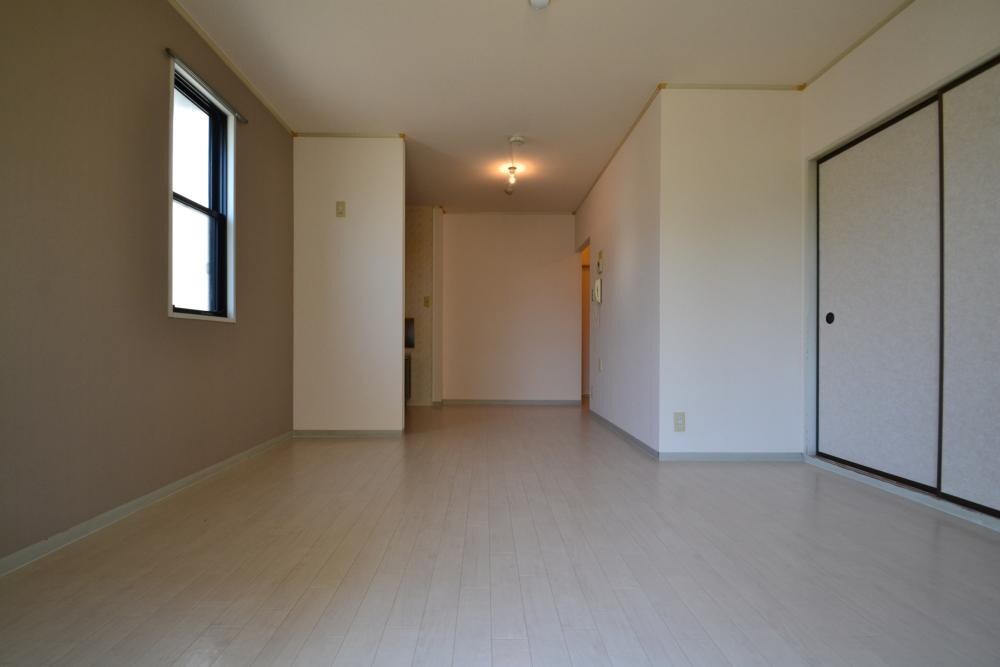 ルミエール B棟の物件内観写真