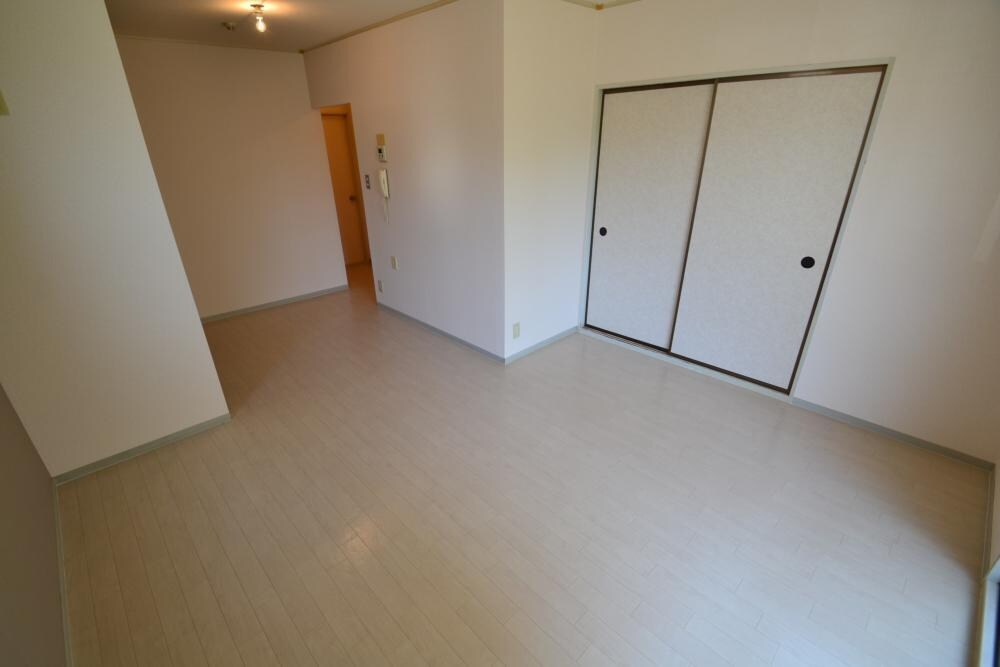 ルミエール B棟の物件内観写真