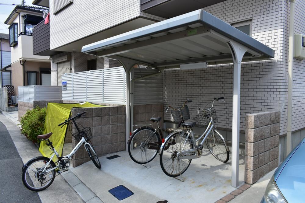 クローバーリーフの物件外観写真