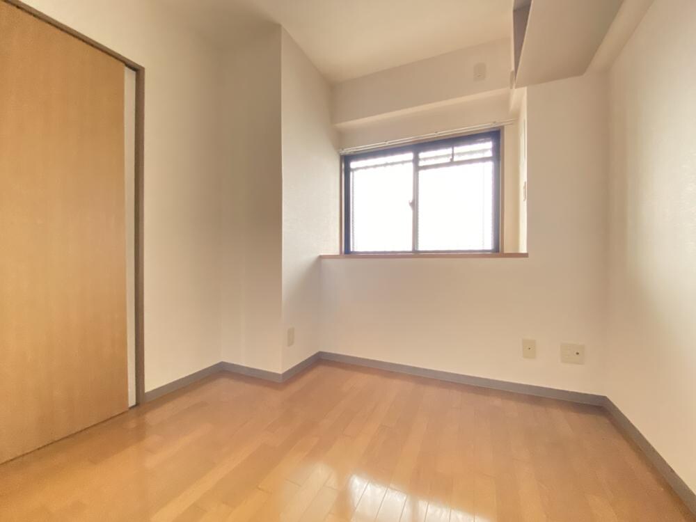 崇徳院ハイツの物件内観写真