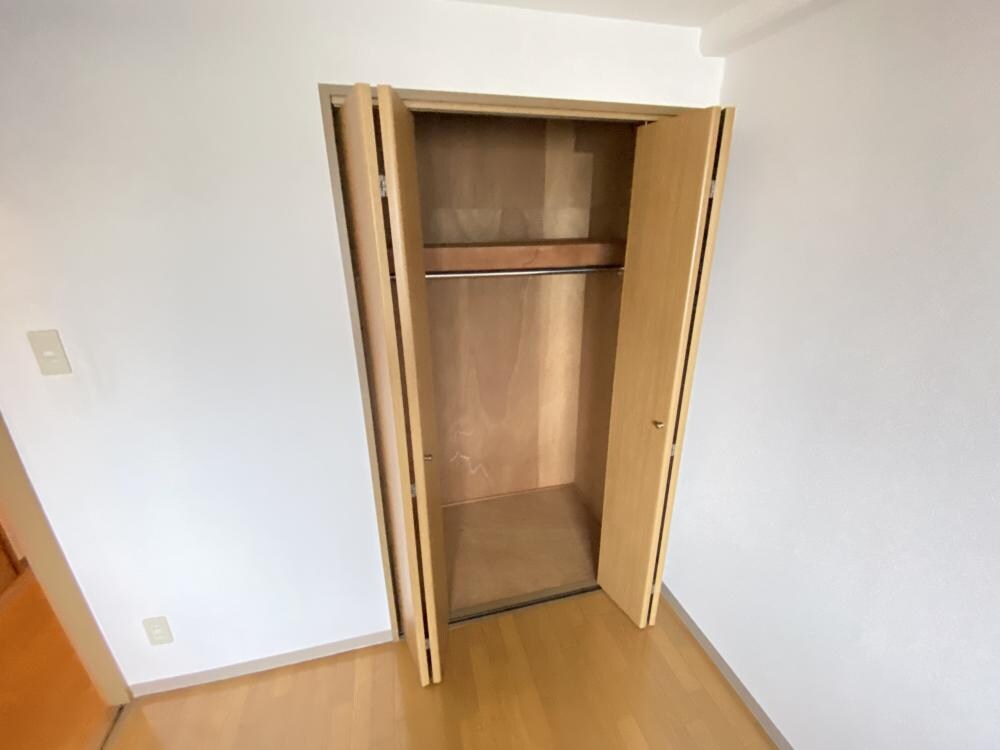 崇徳院ハイツの物件内観写真