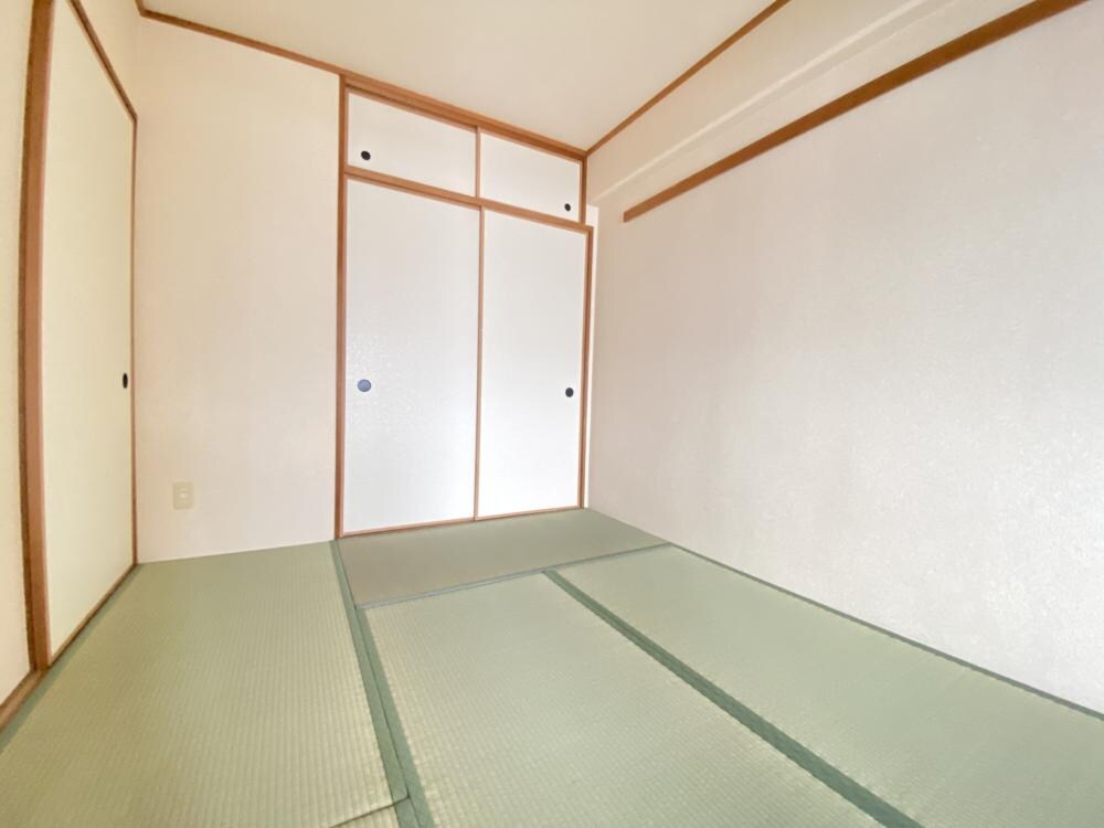 崇徳院ハイツの物件内観写真