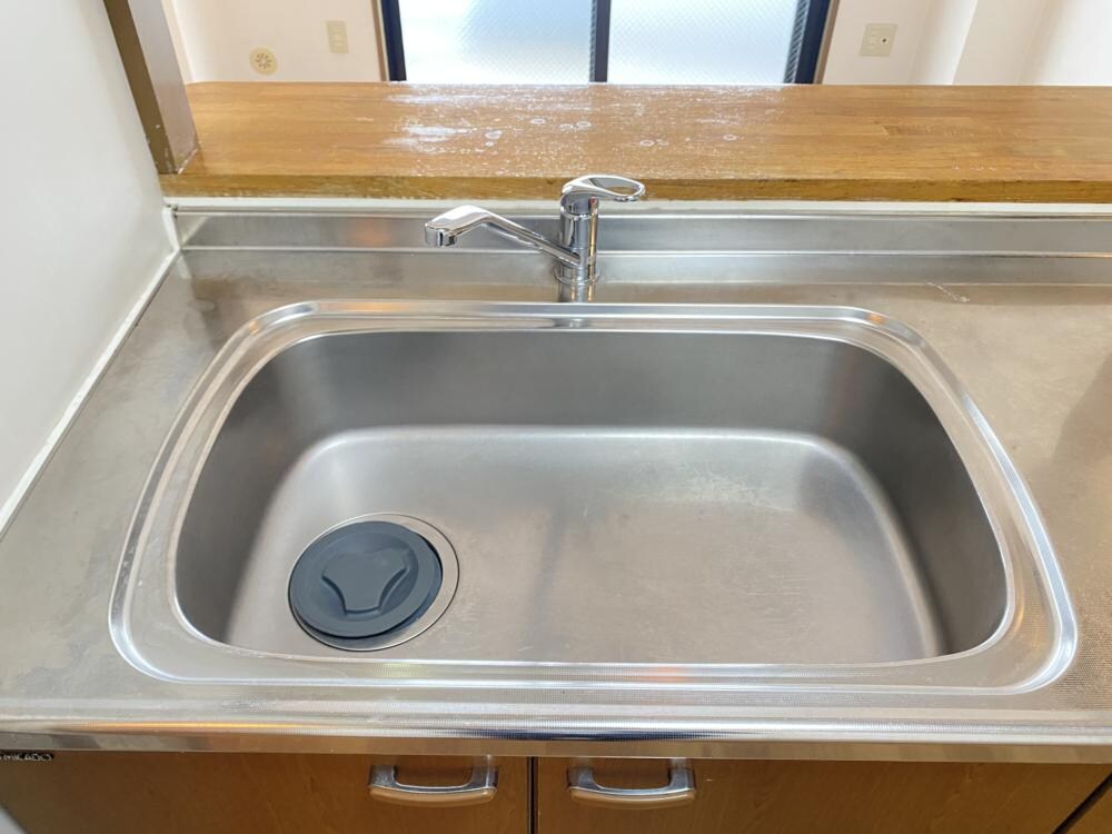 崇徳院ハイツの物件内観写真