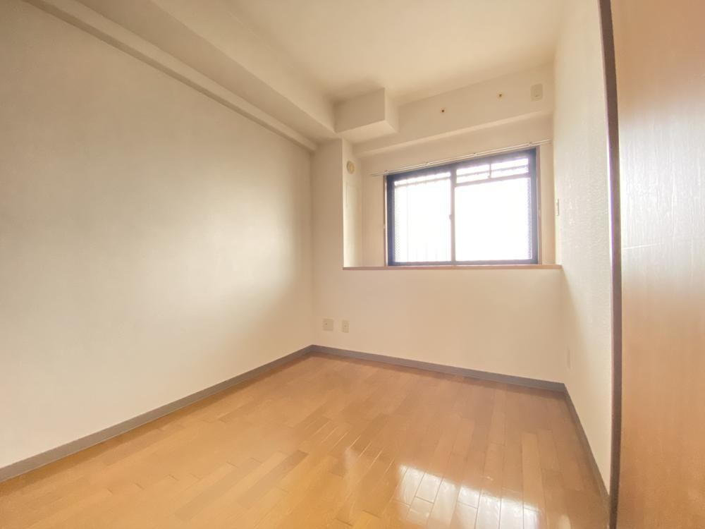 崇徳院ハイツの物件内観写真