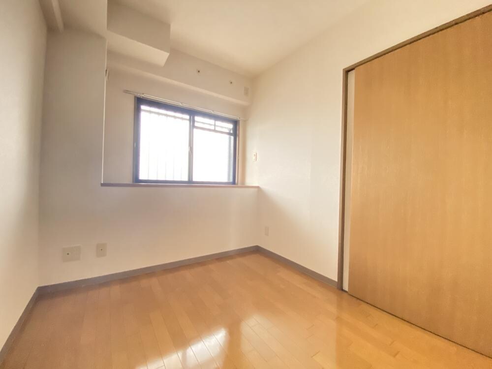 崇徳院ハイツの物件内観写真