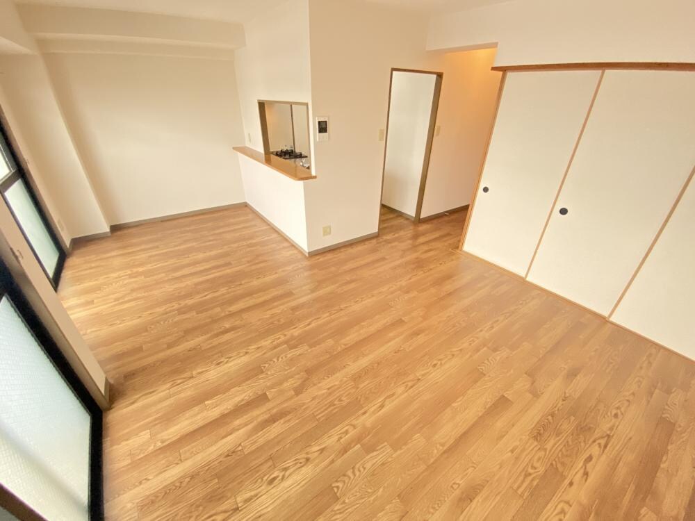 崇徳院ハイツの物件内観写真