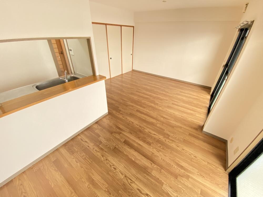 崇徳院ハイツの物件内観写真