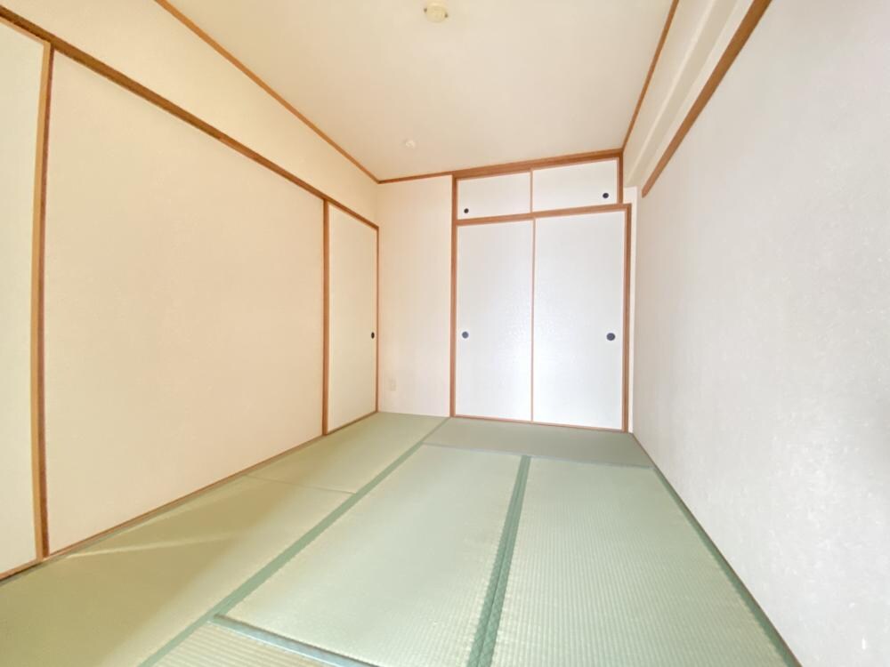 崇徳院ハイツの物件内観写真