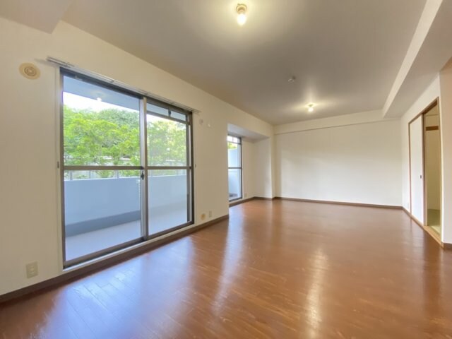 白鷹夙川マンションの物件内観写真