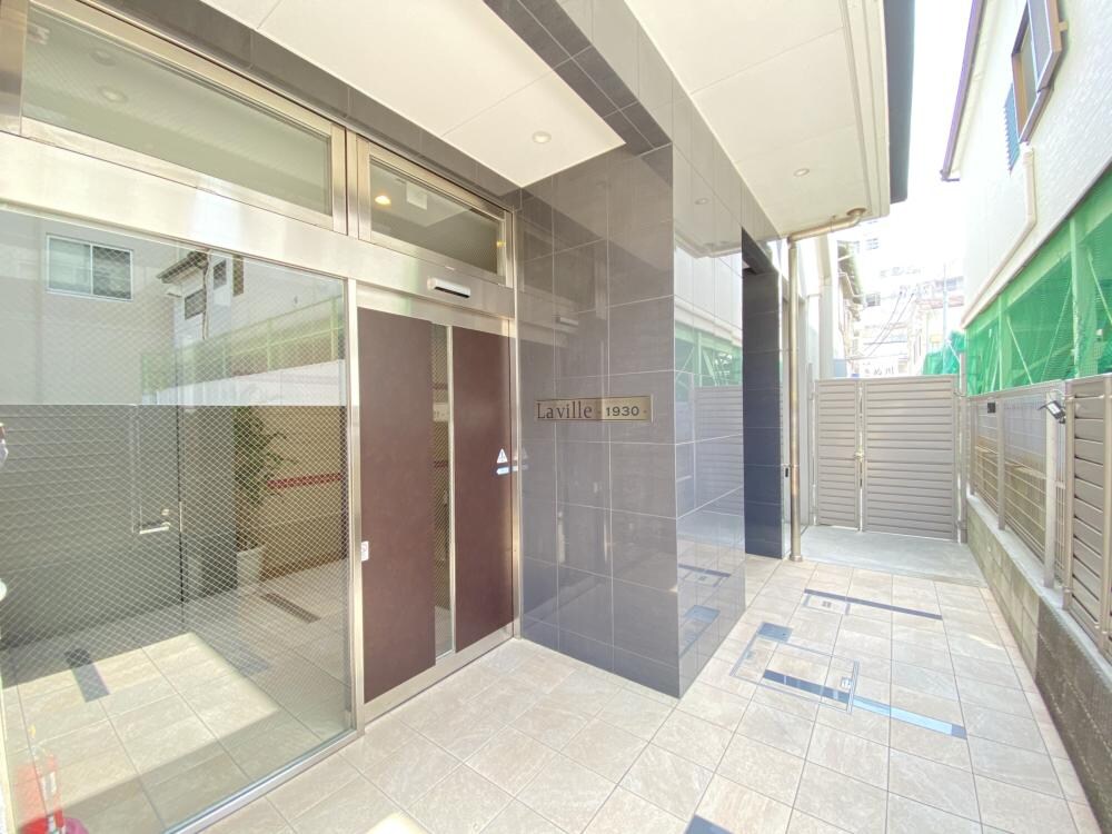 Laville1930の物件外観写真