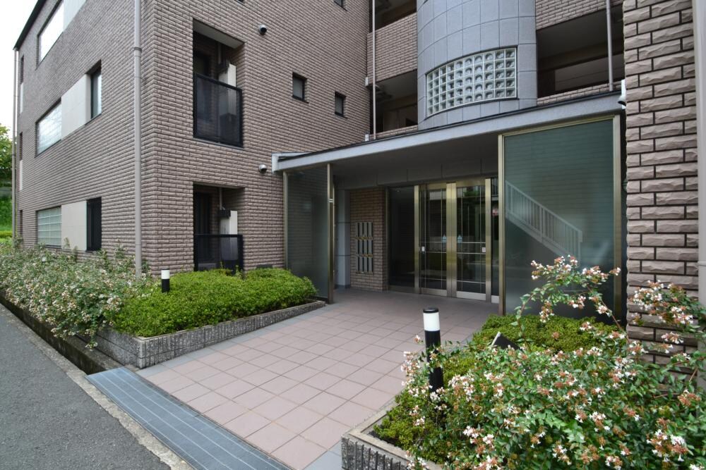 メゾンドファミーユの物件外観写真