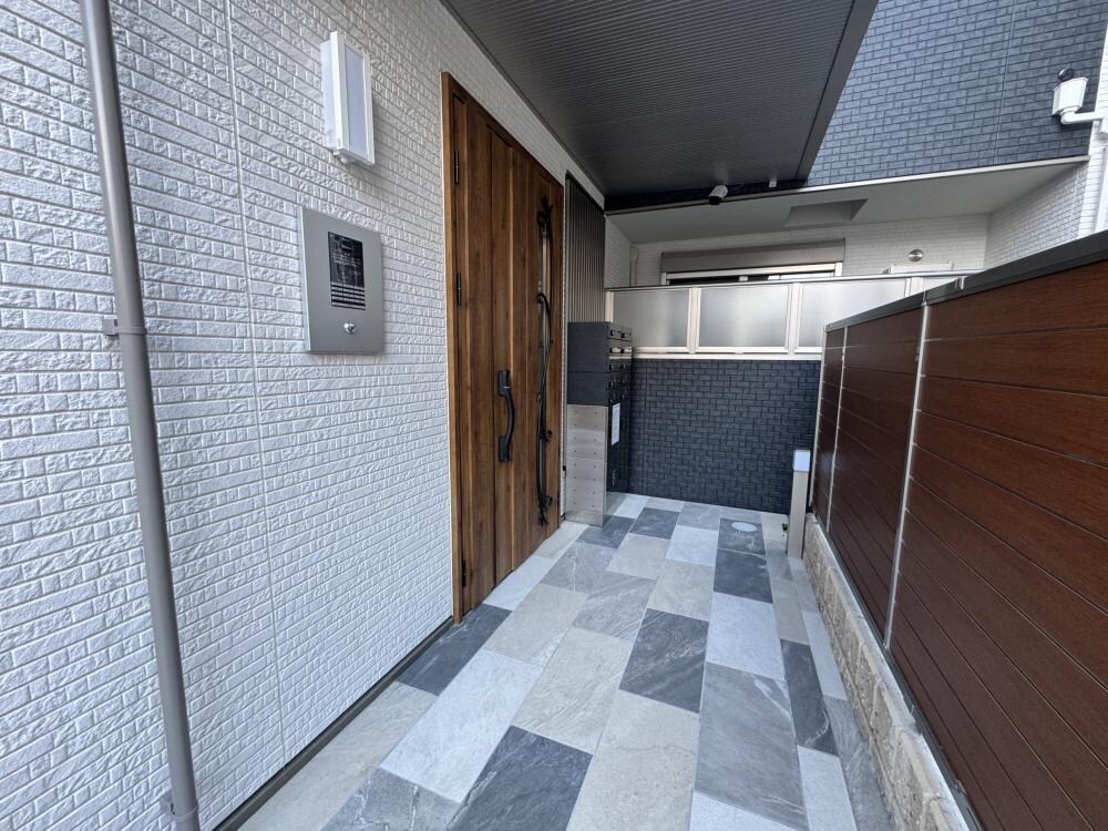 クリエオーレ崇徳院の物件外観写真