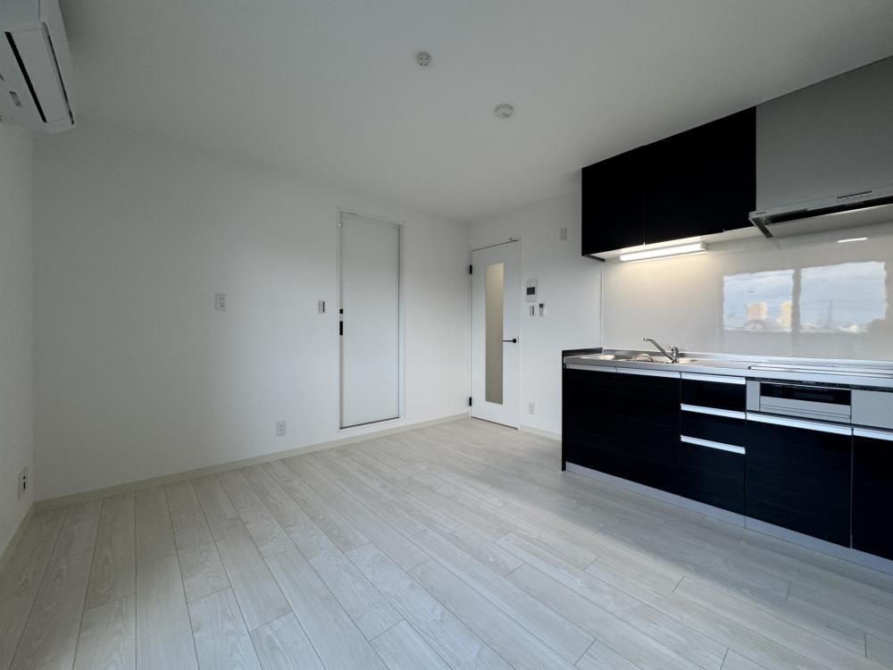 クリエオーレ崇徳院の物件内観写真