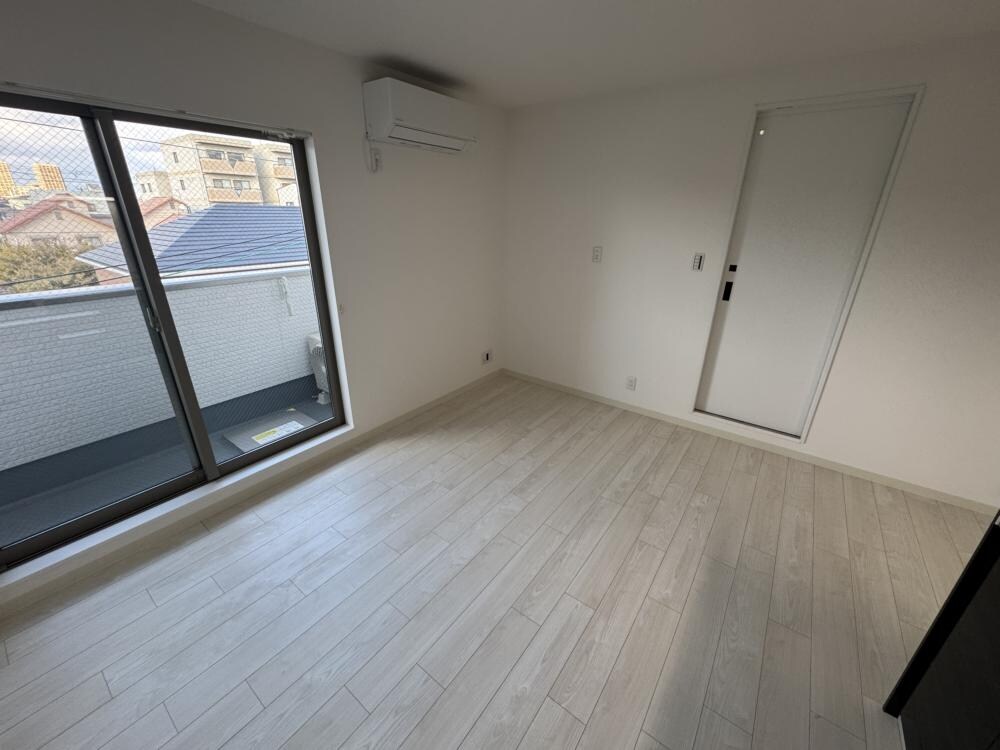 クリエオーレ崇徳院の物件内観写真