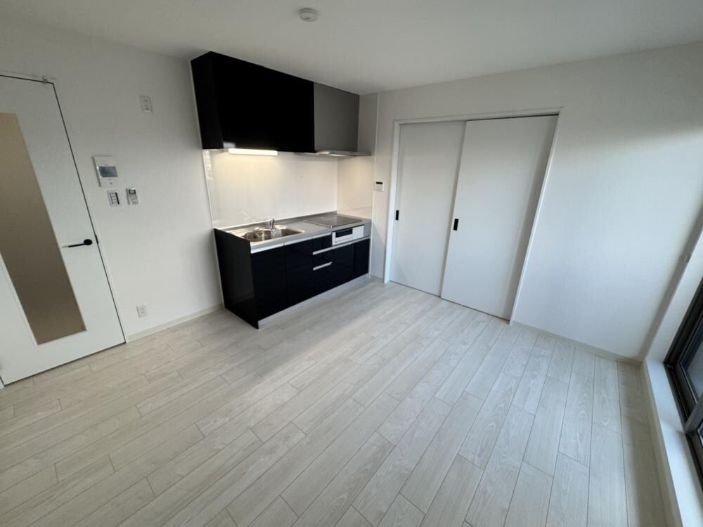 クリエオーレ崇徳院の物件内観写真