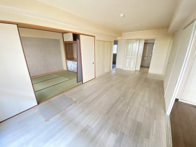 シャン・ド・フルールの物件内観写真