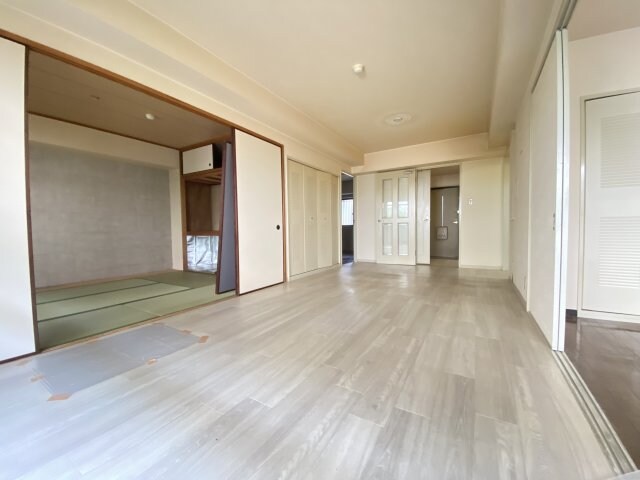 シャン・ド・フルールの物件内観写真