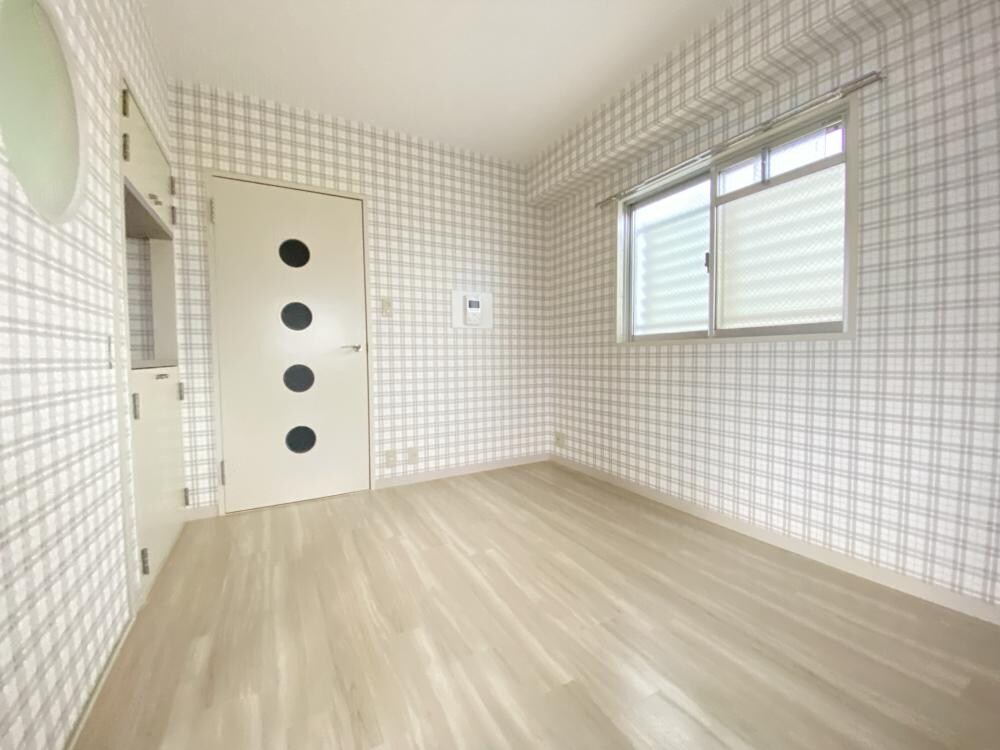 ジュエリーウォールの物件内観写真