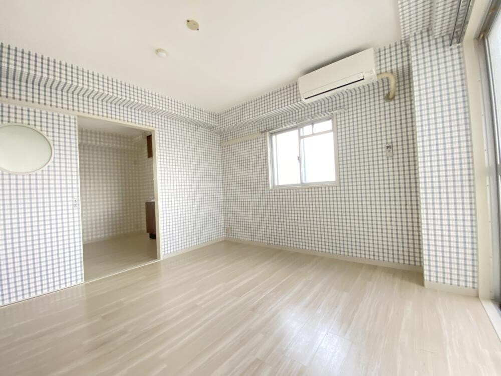 ジュエリーウォールの物件内観写真