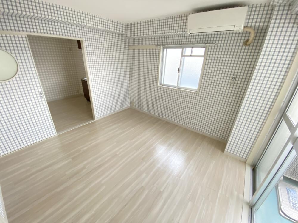 ジュエリーウォールの物件内観写真