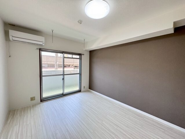 シャトラン弓木三番館の物件内観写真